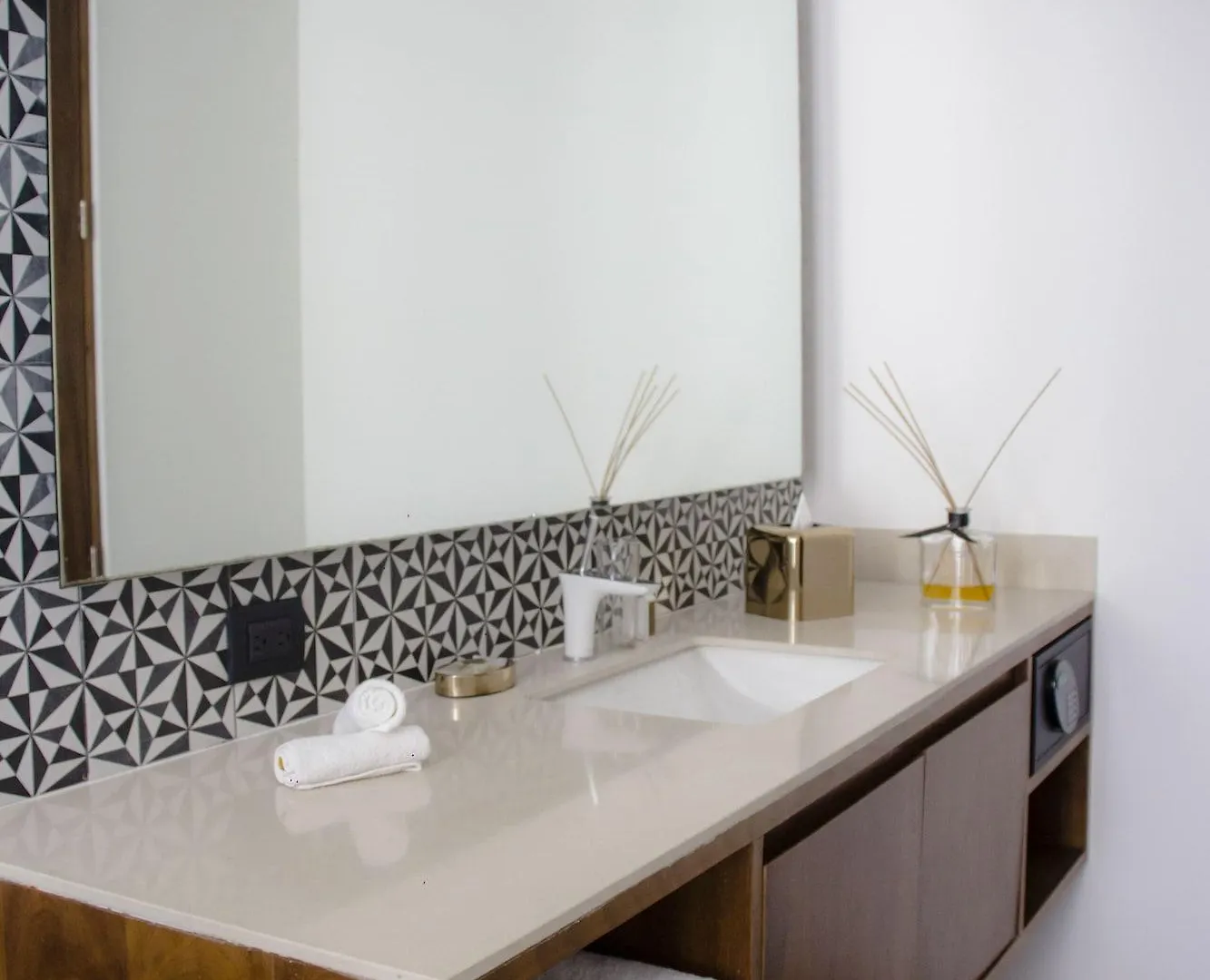 It Boutique Hotel And Restaurant Playa del Carmen Mexico
